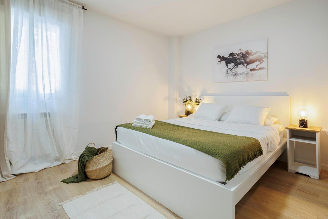Genesis Apartment In Madrid Buitenkant foto