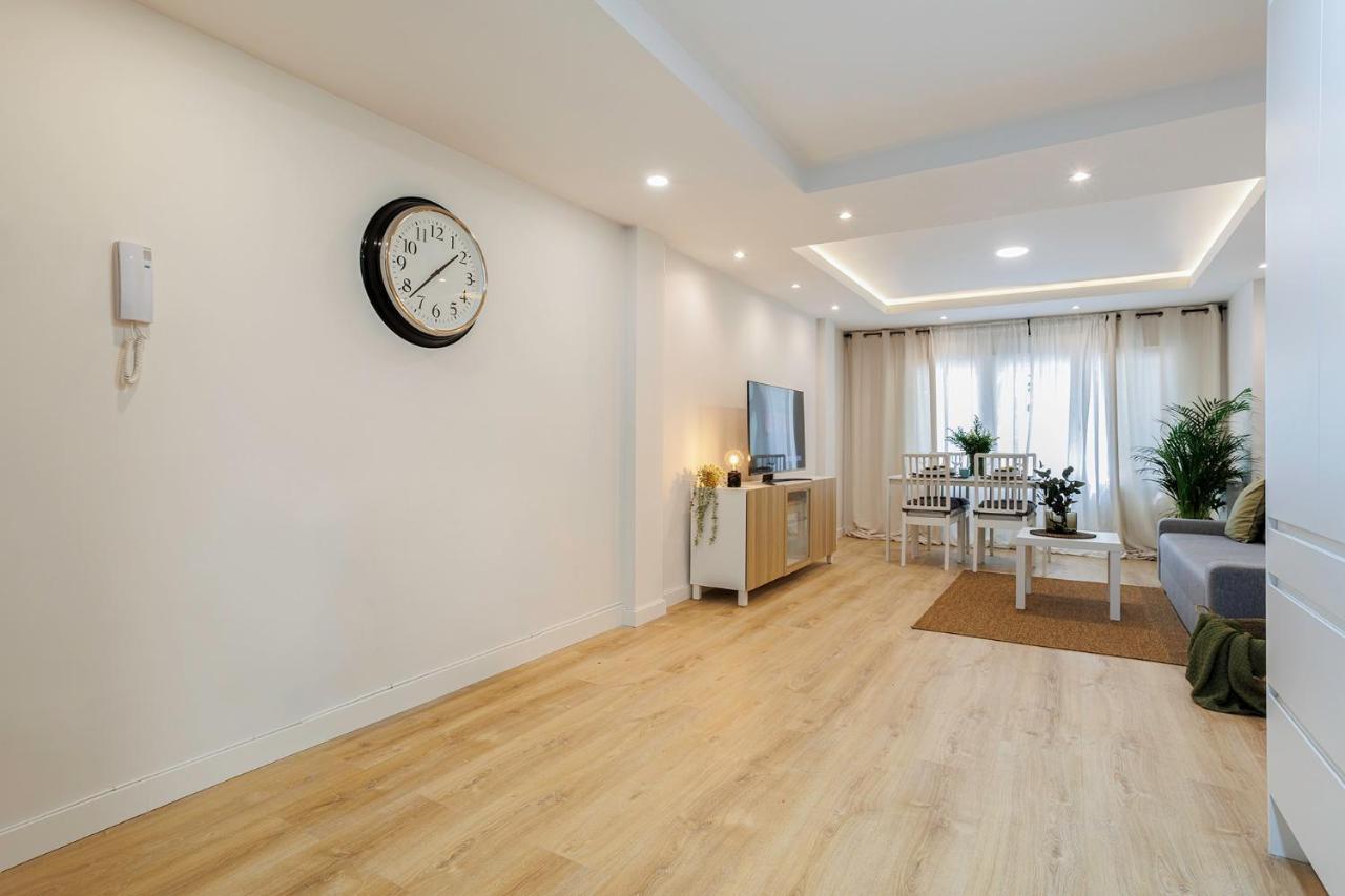 Genesis Apartment In Madrid Buitenkant foto